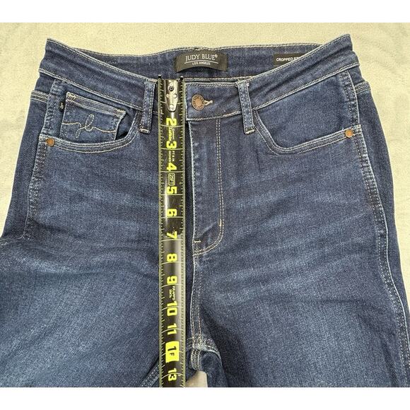 Judy Blue Women’s Cropped Straight Jeans Size 9/29 Cut Ankle Raw Hem Blue Denim - Picture 4 of 11